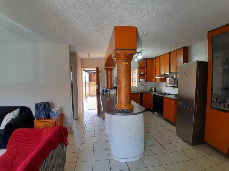 2 Bedroom Property for Sale in Rustenburg Central North West